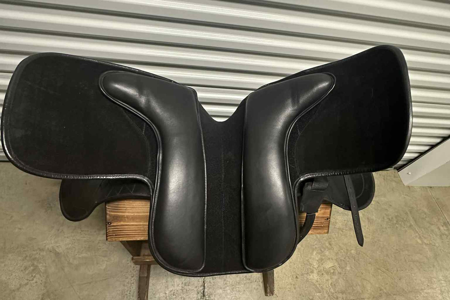 Chicago, Standard tree, 17", black with croc