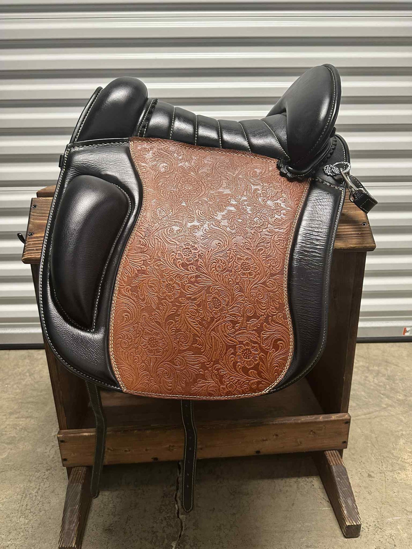 Sanlucar Special Edition, Standard tree, 33 cm seat, chestnut & black