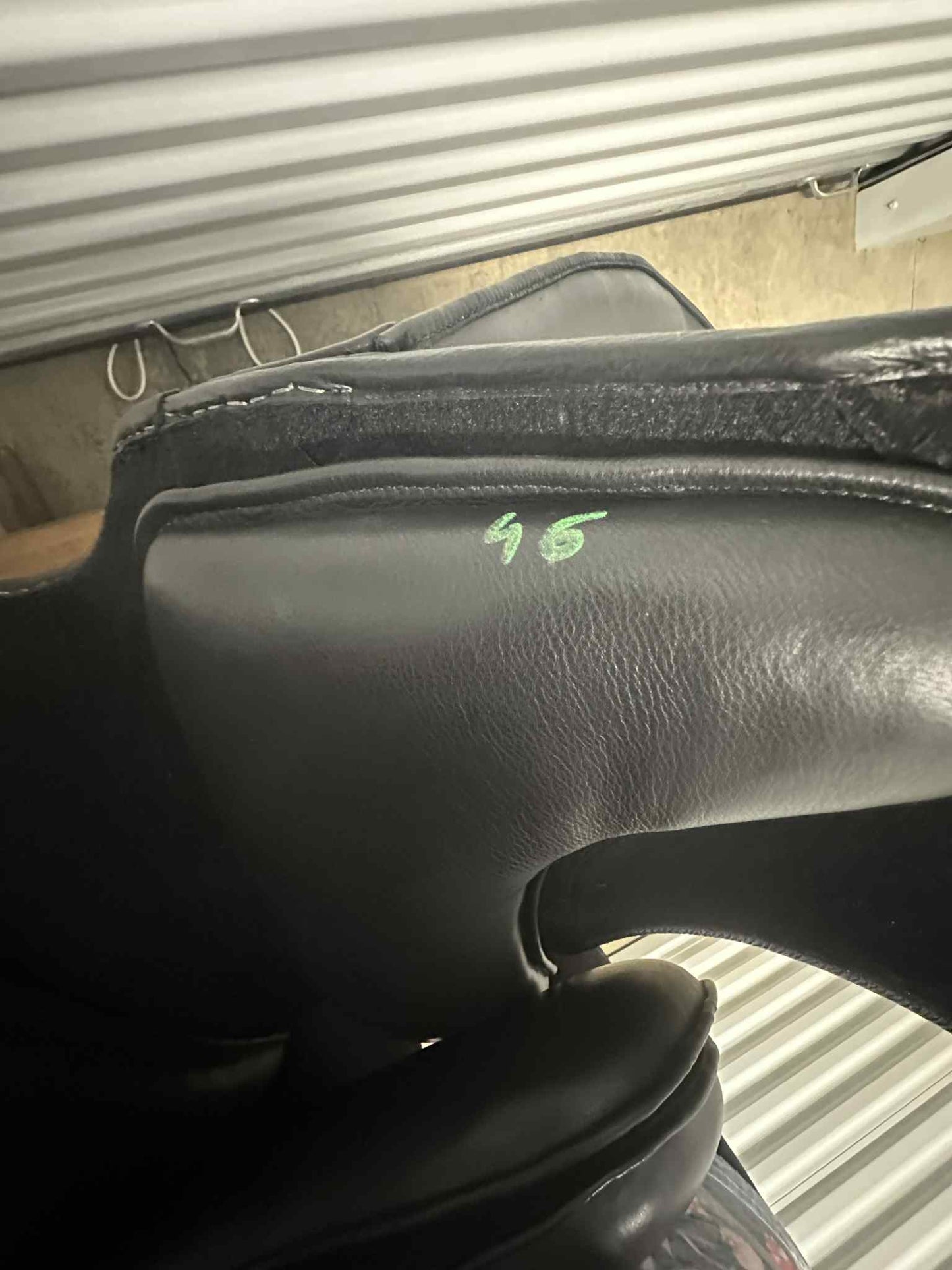 Chicago, Standard tree, 17", black with croc