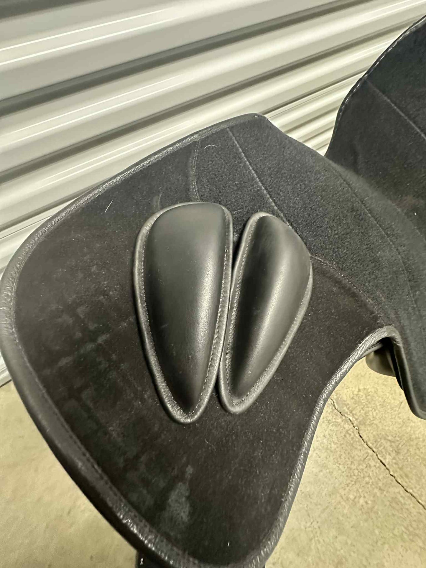 Chicago, Standard tree, 17", black with croc