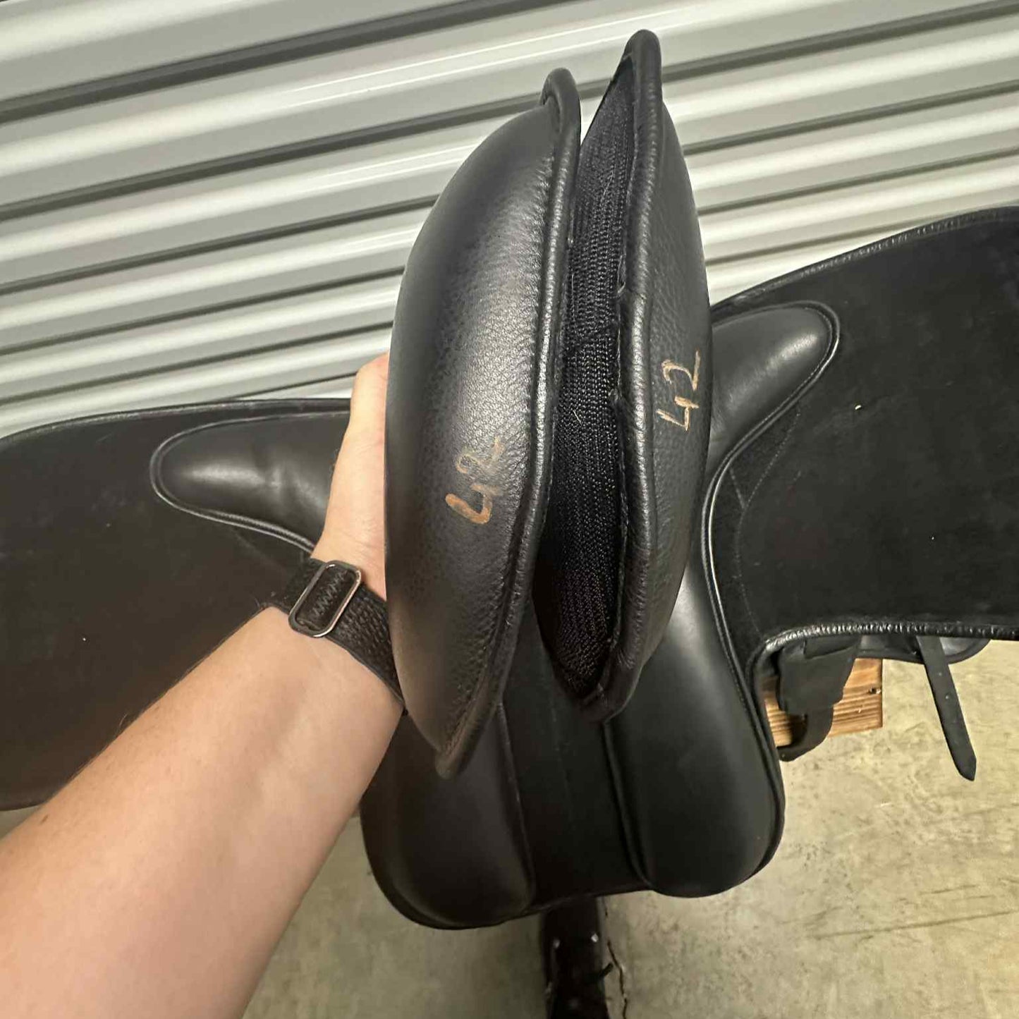 Chicago, Standard tree, 17", black with croc