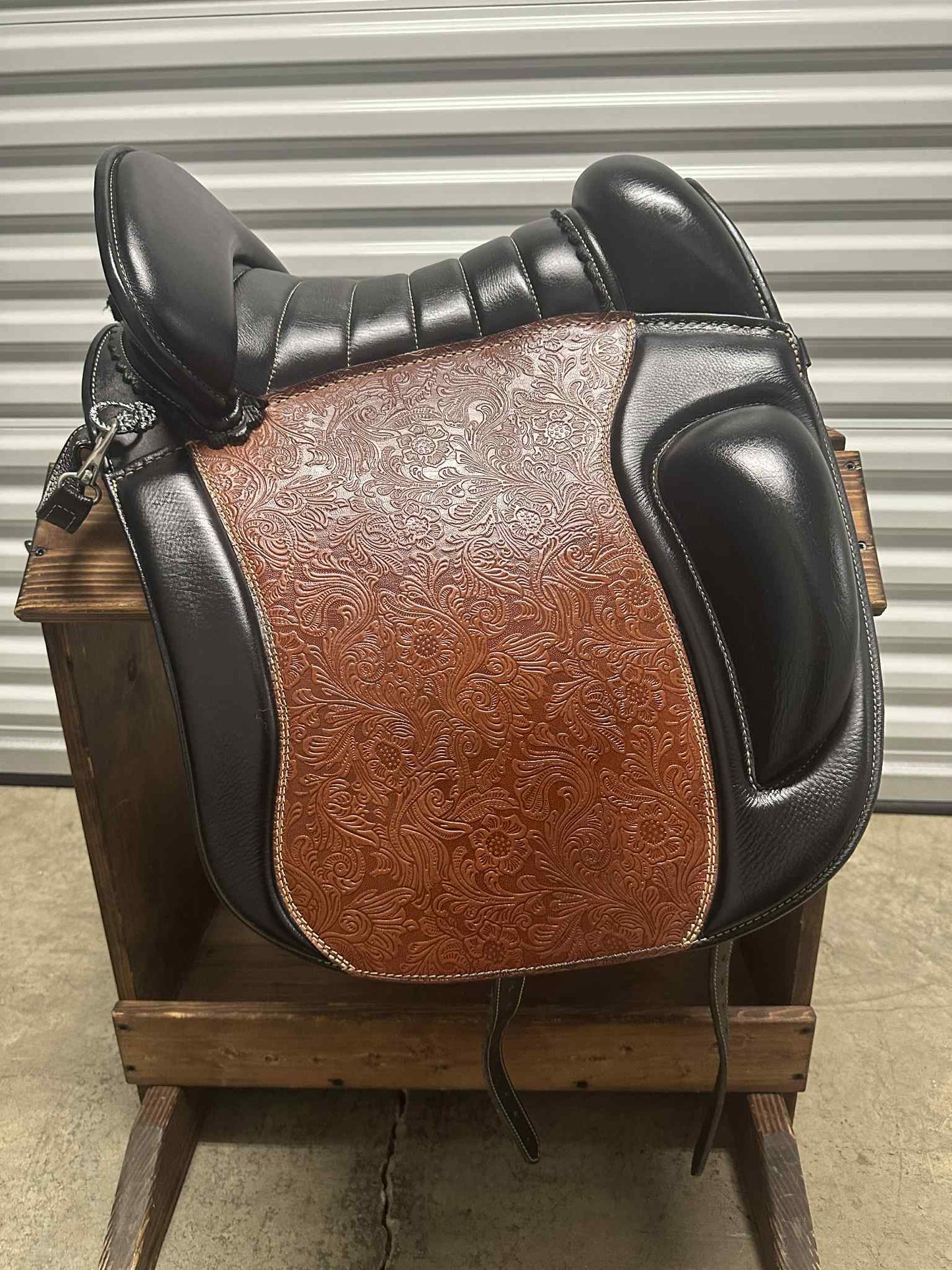 Sanlucar Special Edition, Standard tree, 33 cm seat, chestnut & black