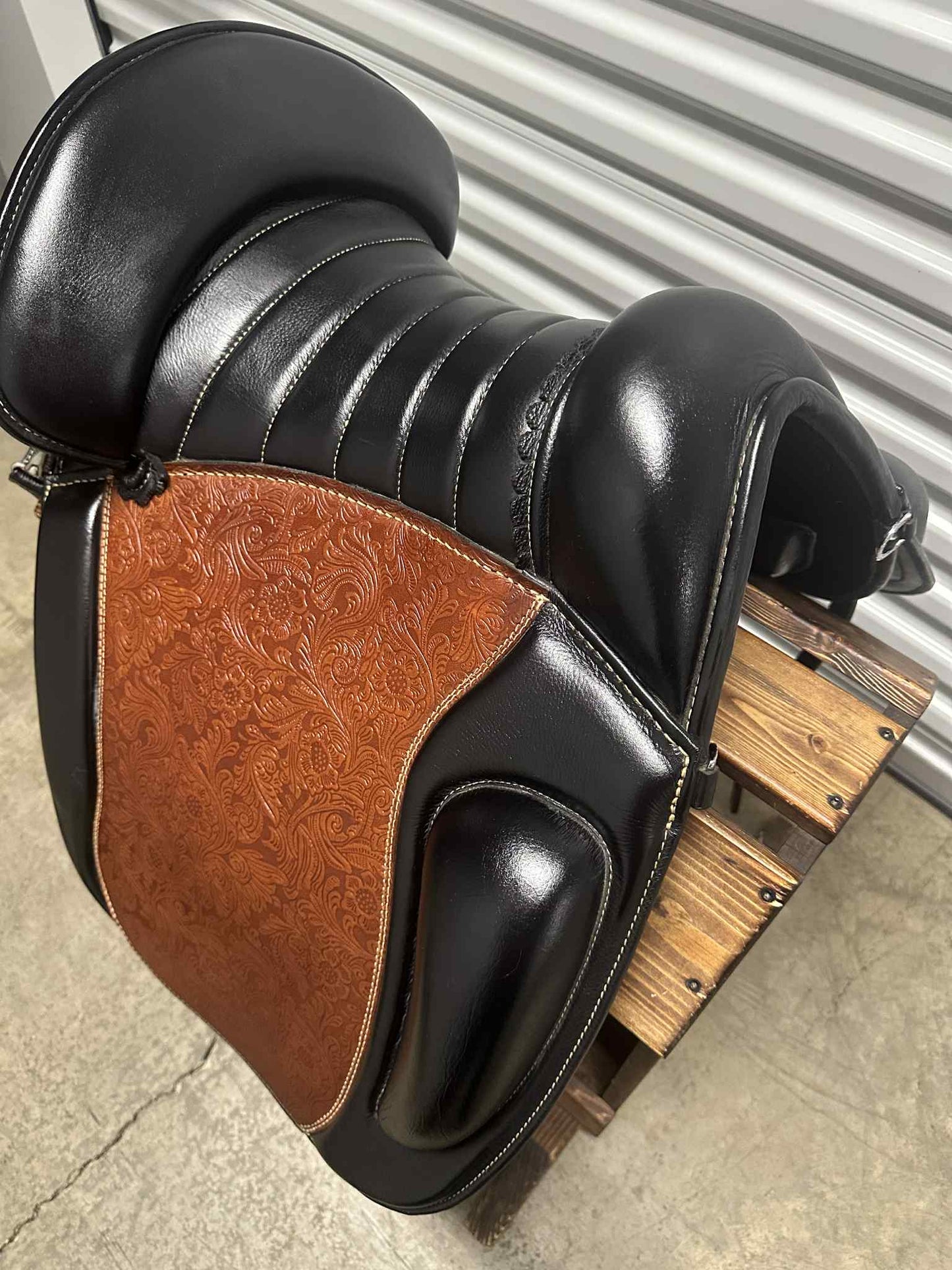 Sanlucar Special Edition, Standard tree, 33 cm seat, chestnut & black