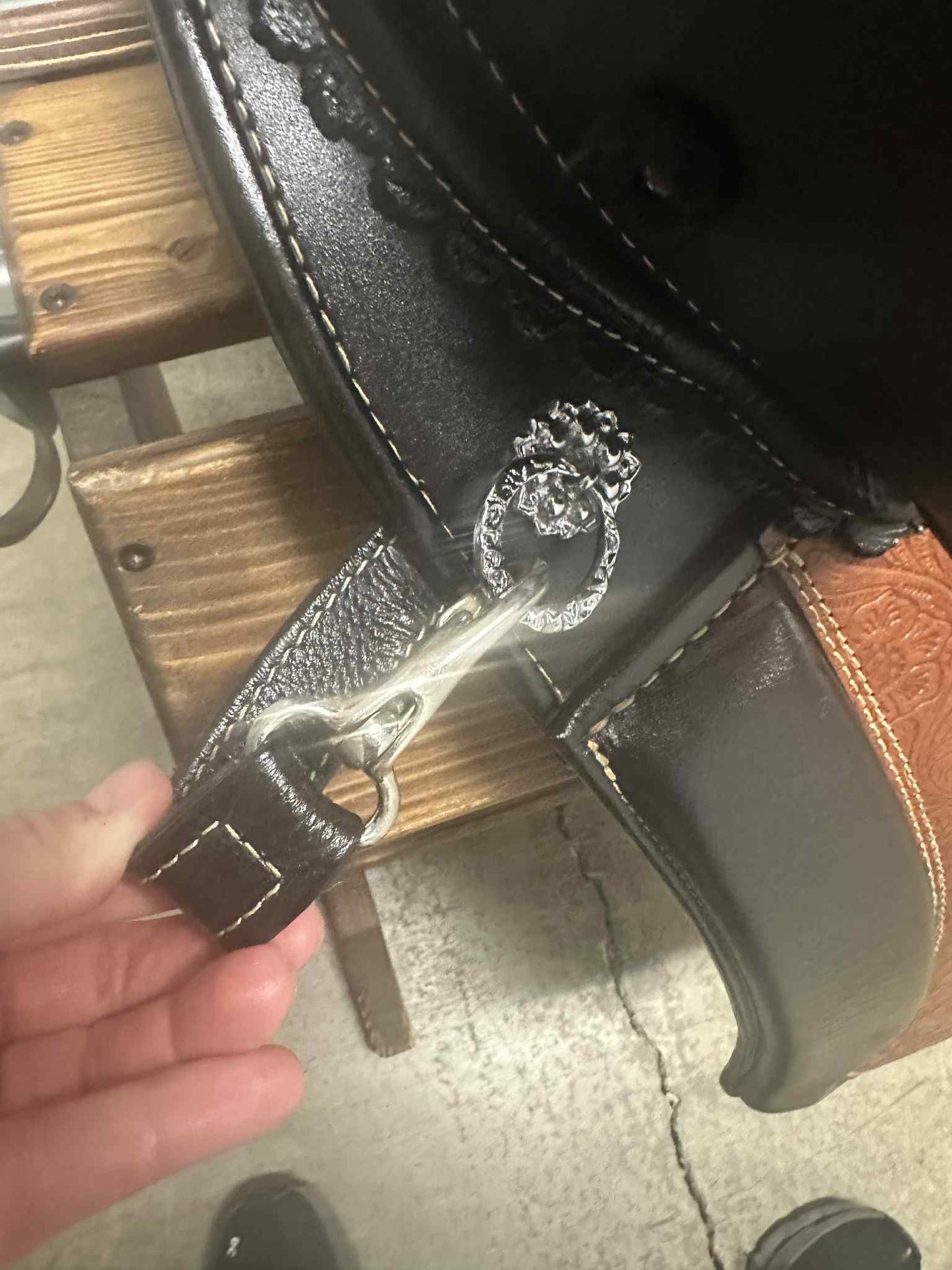 Sanlucar Special Edition, Standard tree, 33 cm seat, chestnut & black