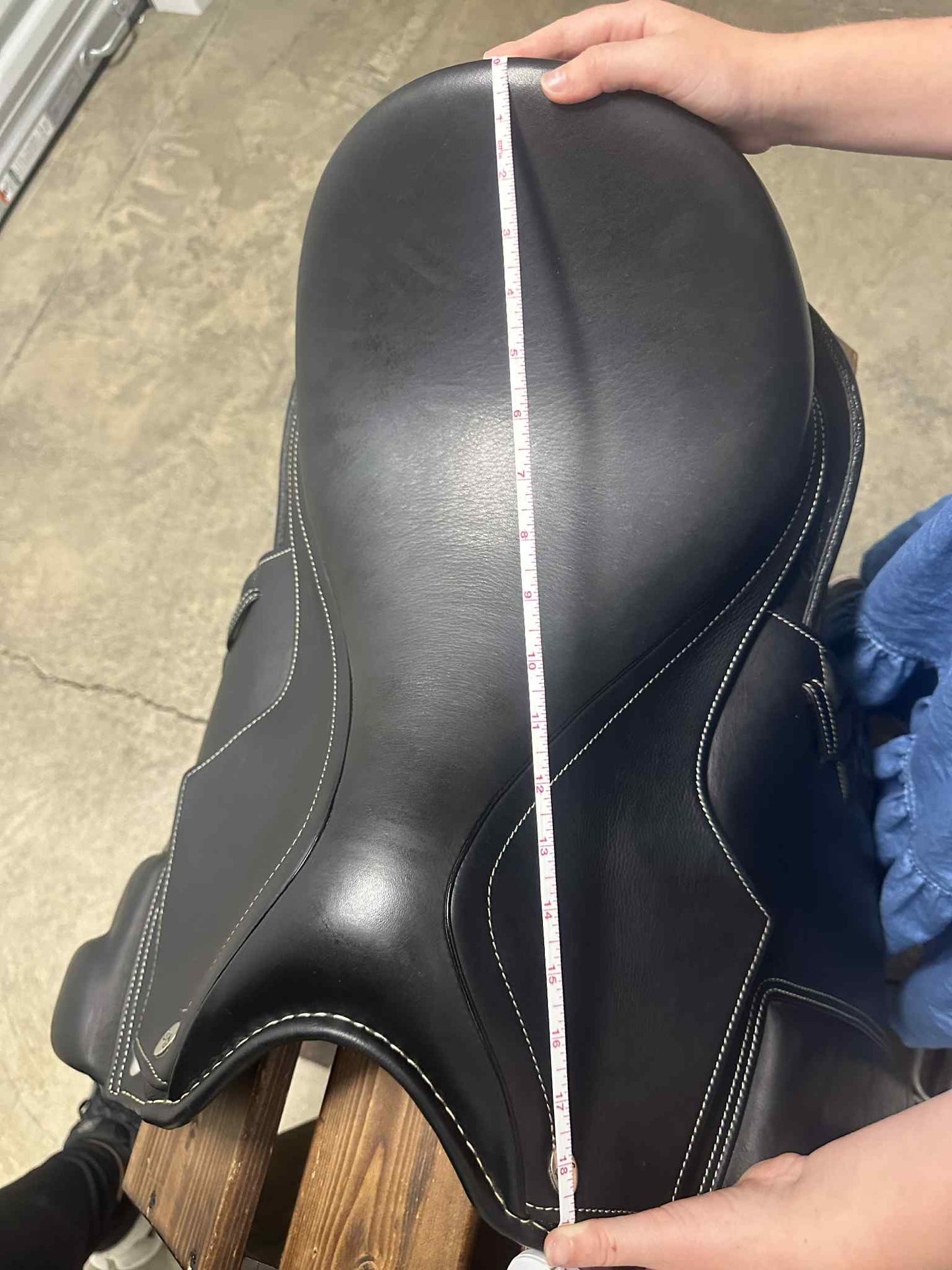 Chicago, Standard tree, 17", black with croc