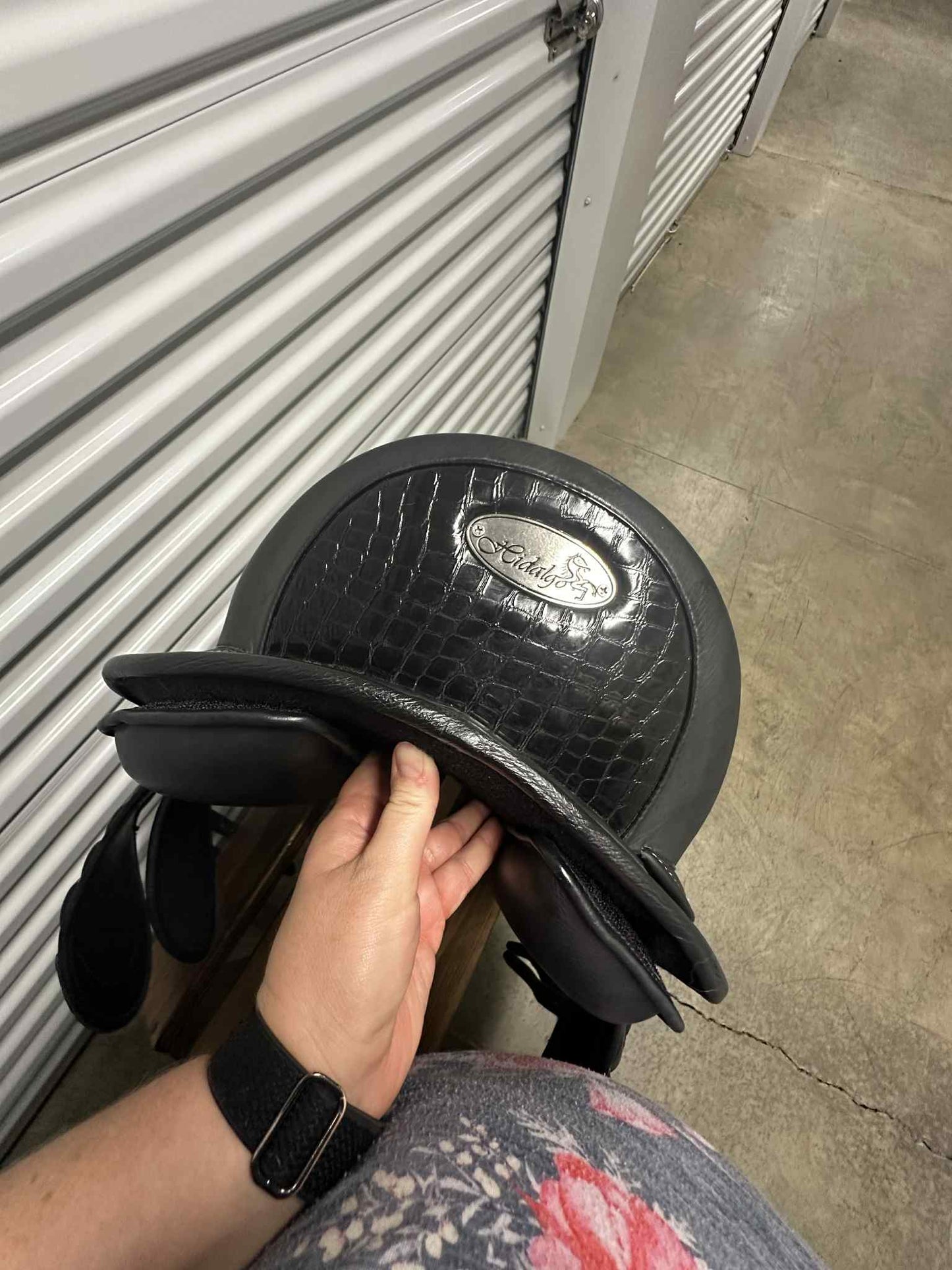 Chicago, Standard tree, 17", black with croc