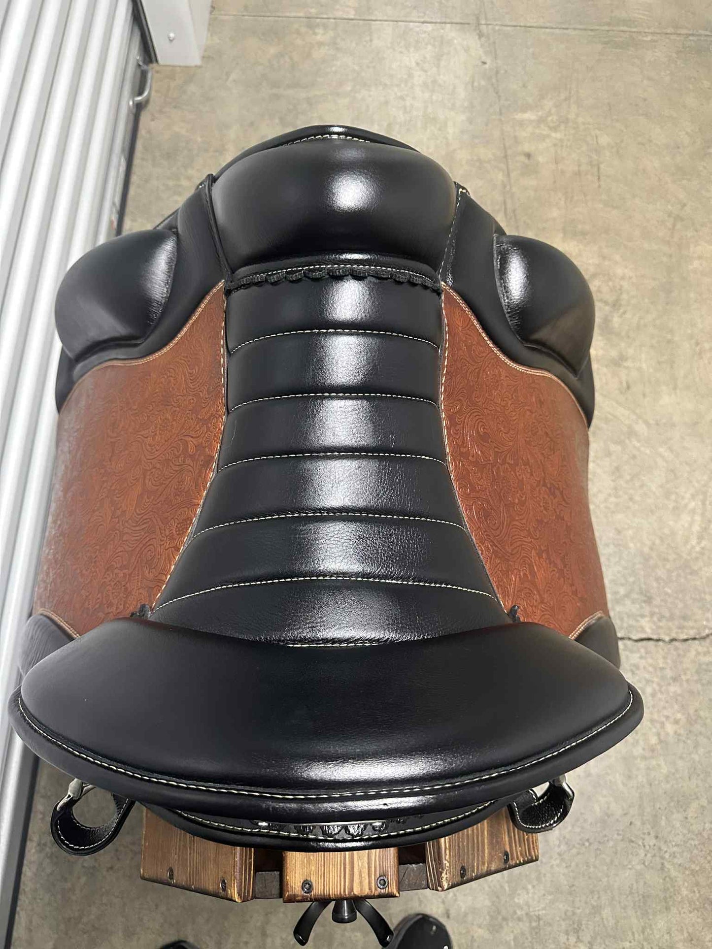 Sanlucar Special Edition, Standard tree, 33 cm seat, chestnut & black