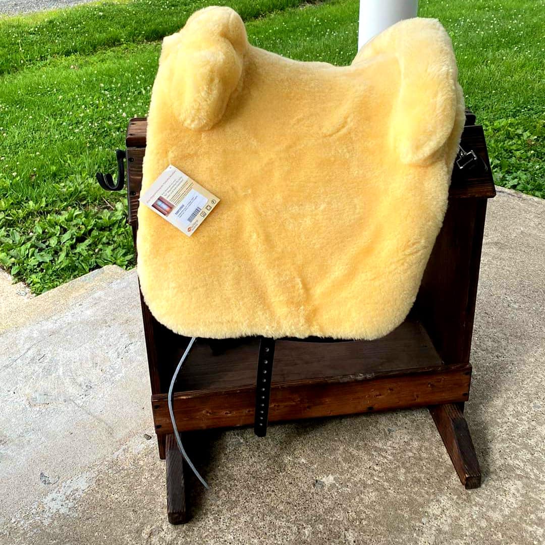 Zalea made for Hidalgo (lambskin saddle cover)